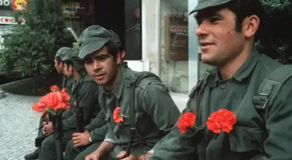 «Революция гвоздик». Как португальская армия совершила мирную революцию
